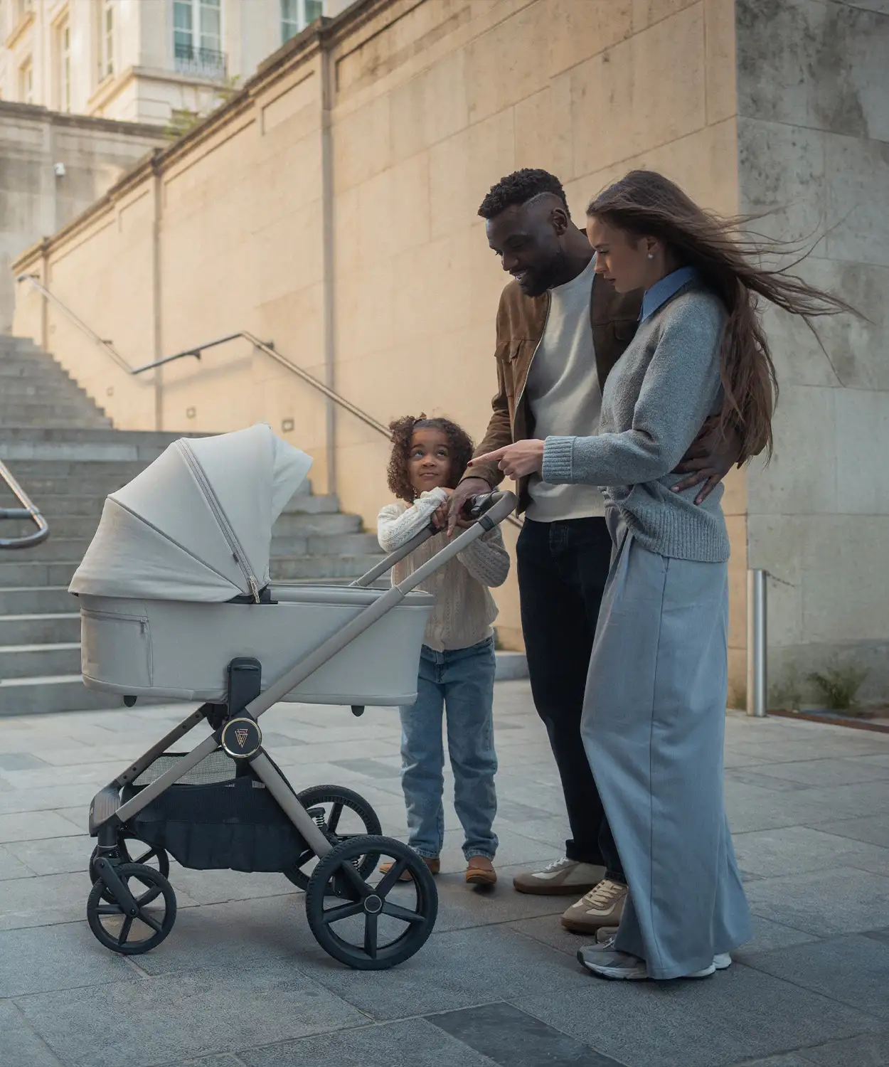 Venicci Upline 3 Pebble Pram Ultimate Bundle 4 in 1 Plus - Tiago Black - Image 16